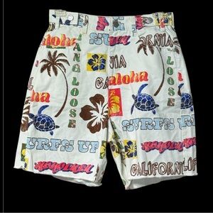 NWOT BDG Urban Outfitters Shorts Womens 26 Hawaiian Print Bermuda Surfing